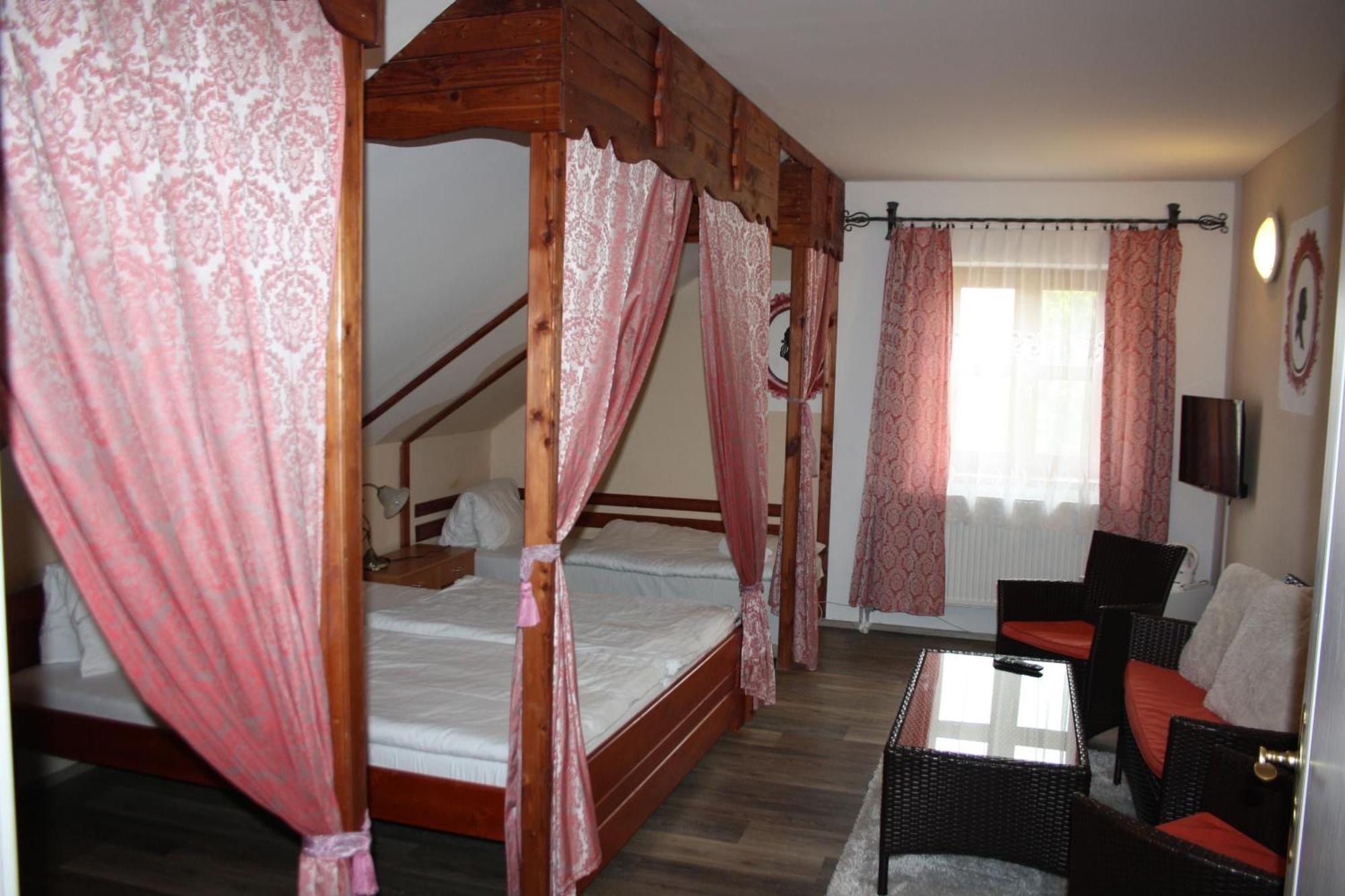 Ham-Ham National Park Hotel Havraníky Eksteriør billede
